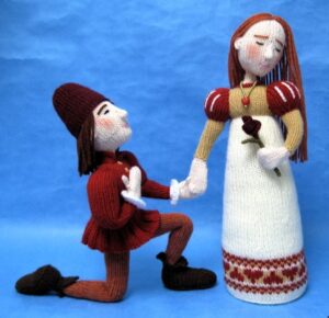 Romeo and Juliet knitted toys