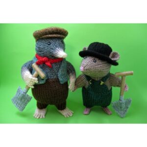 Messrs Hills & Digginson knitted toys